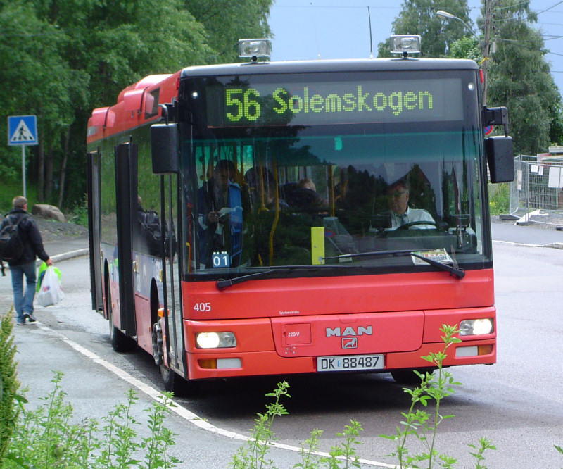 56-bussen i Grefsenkollveien (Foto: Jens Erik Bjnness)